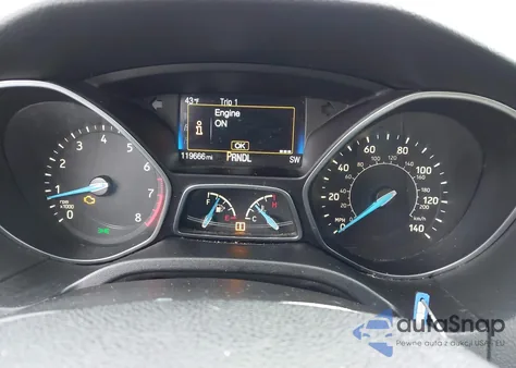 2015 Ford Focus Se z USA, uszkodzony, nr VIN 1FADP3F25FL253772